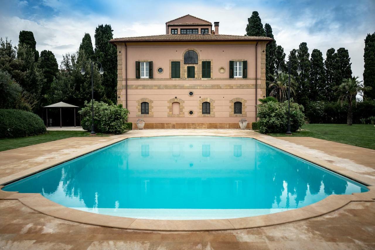 Villa Lanzirotti Luxury Property Caltanissetta Kültér fotó